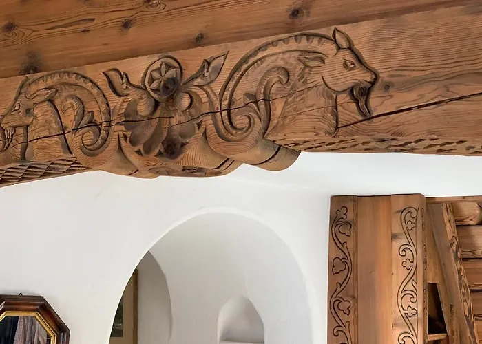 Mit Blick Auf Den Gotschna Klosters