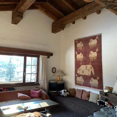 Mit Blick Auf Den Gotschna Apartamento Klosters